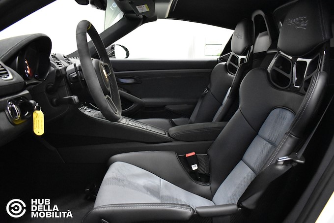 PORSCHE 718 Spyder RS